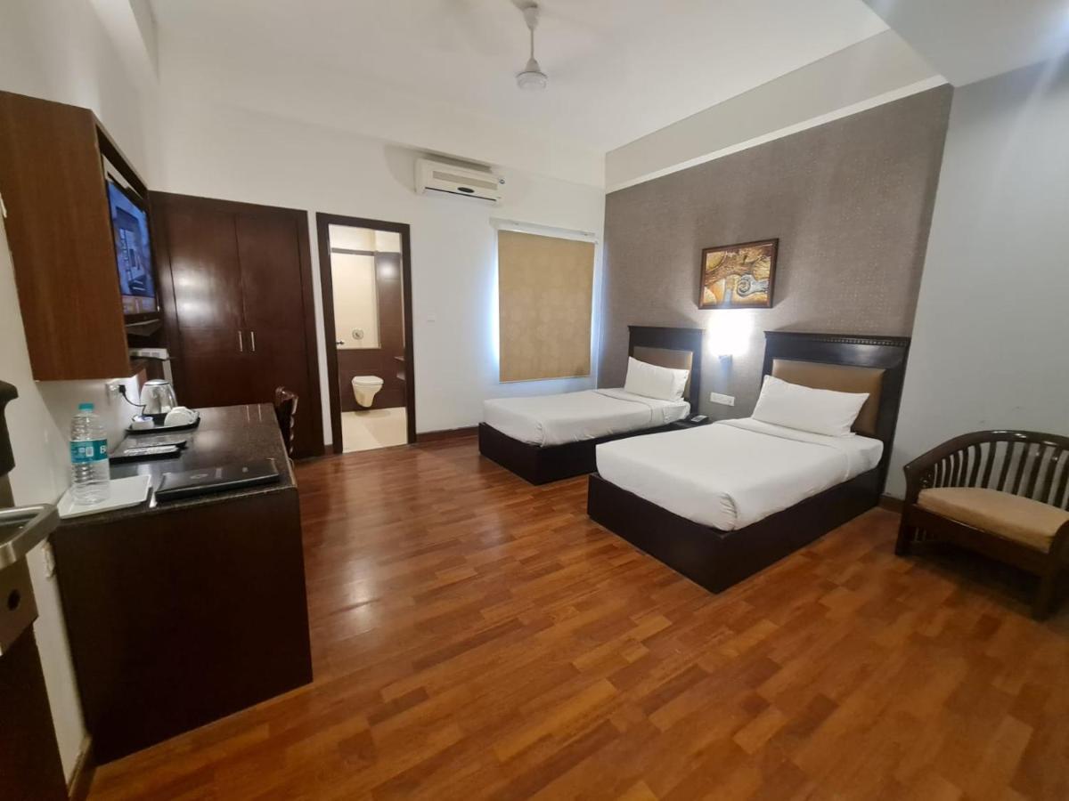 Hotel Lemon Park Haldwāni Esterno foto